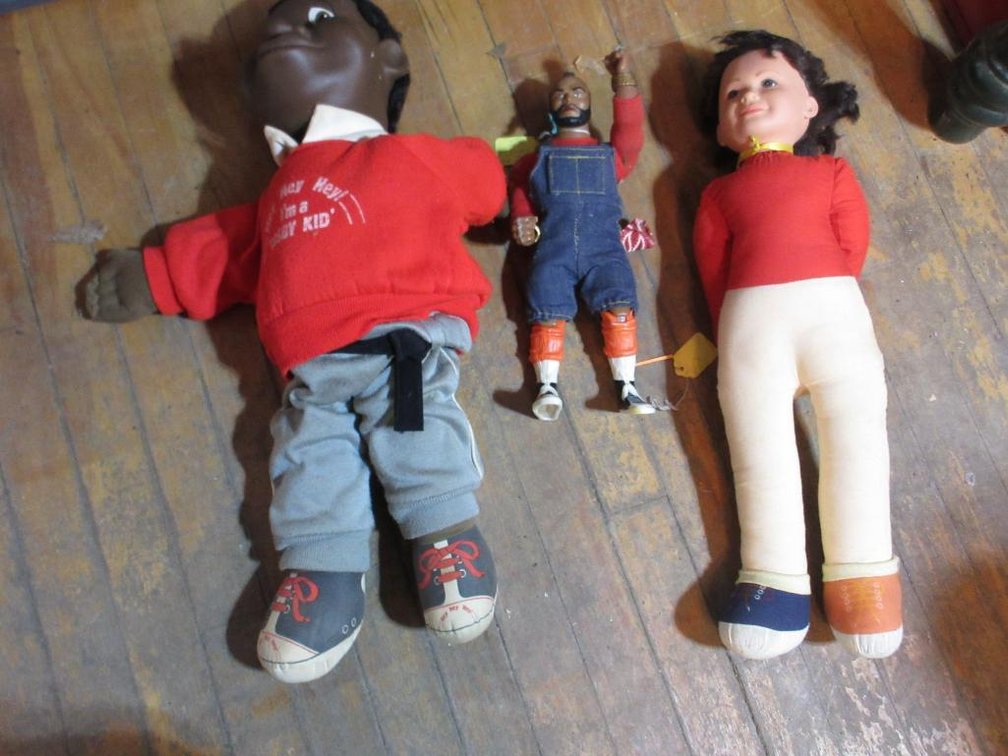 (3) 1980s figures