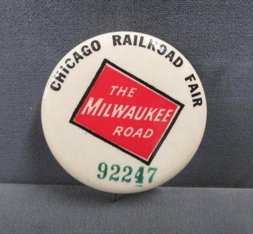 Chicago Railroad Fair The Milwaukee Road pinback pin
