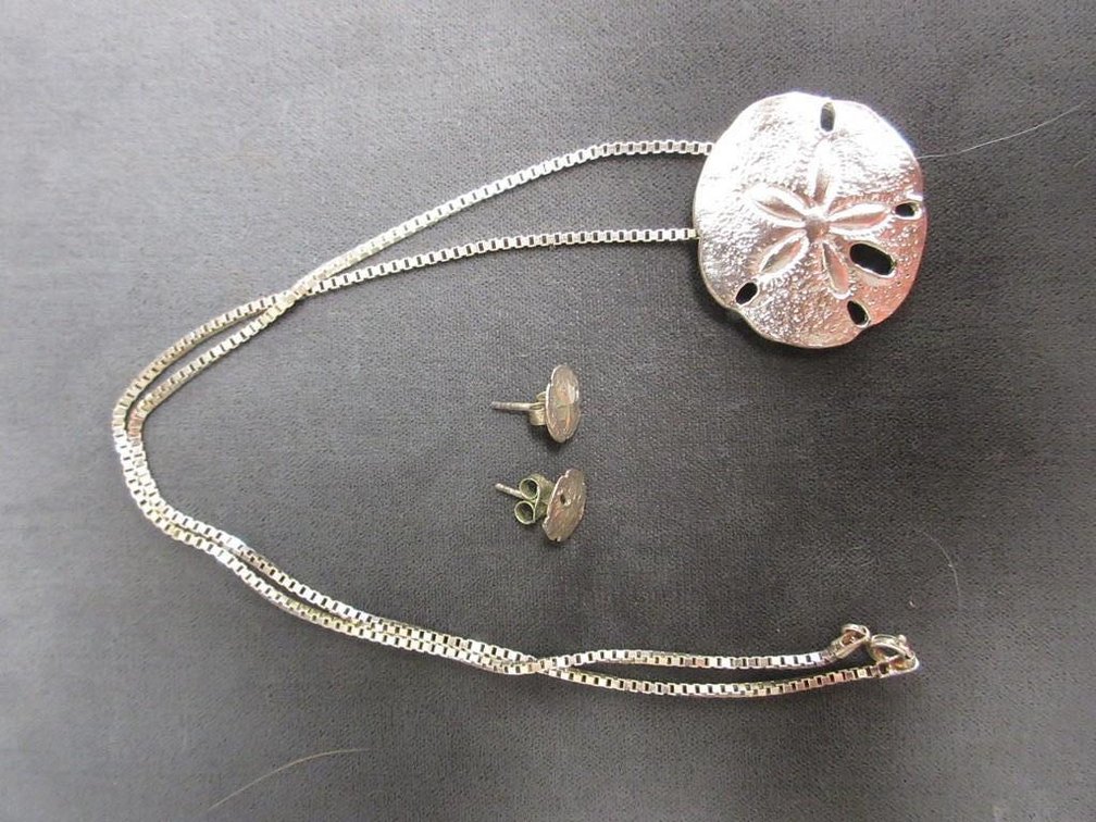 925 marked sand dollar pendant necklace and post earring set