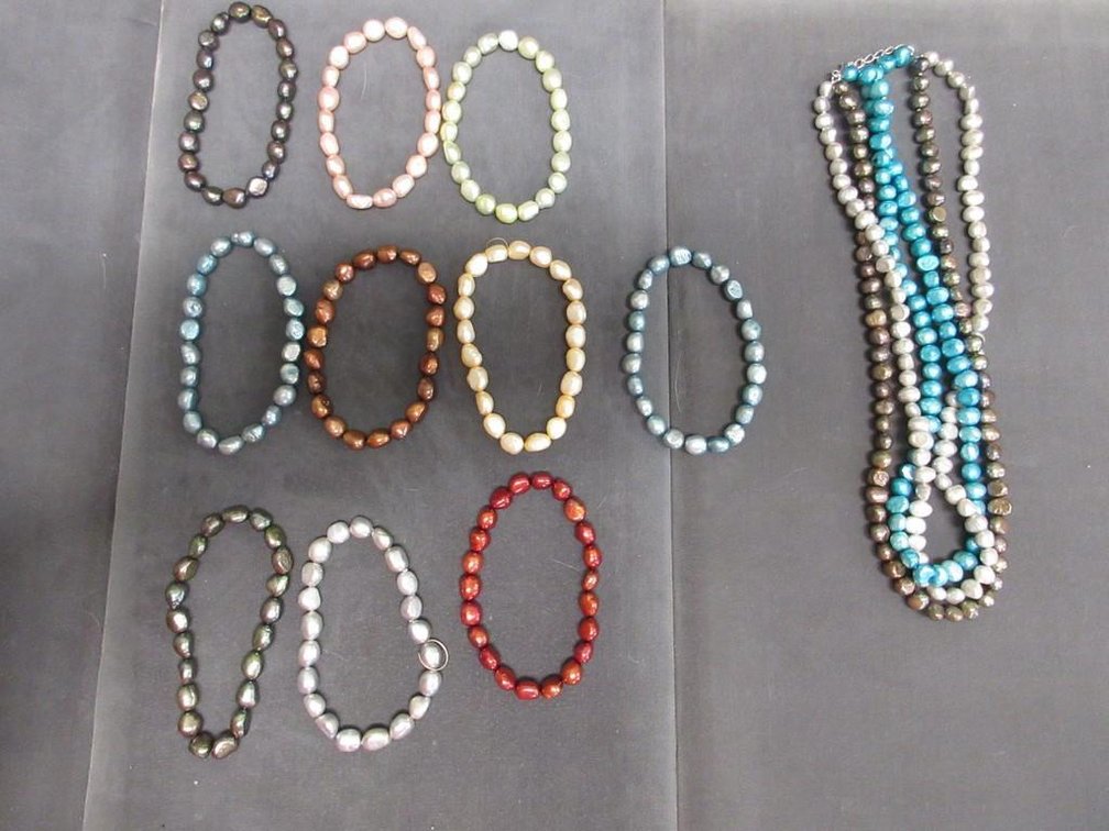 3 Strand Freshwater pearl necklace with 925 on lobster clasp and (10) Freshwater pearl stretch bracelets