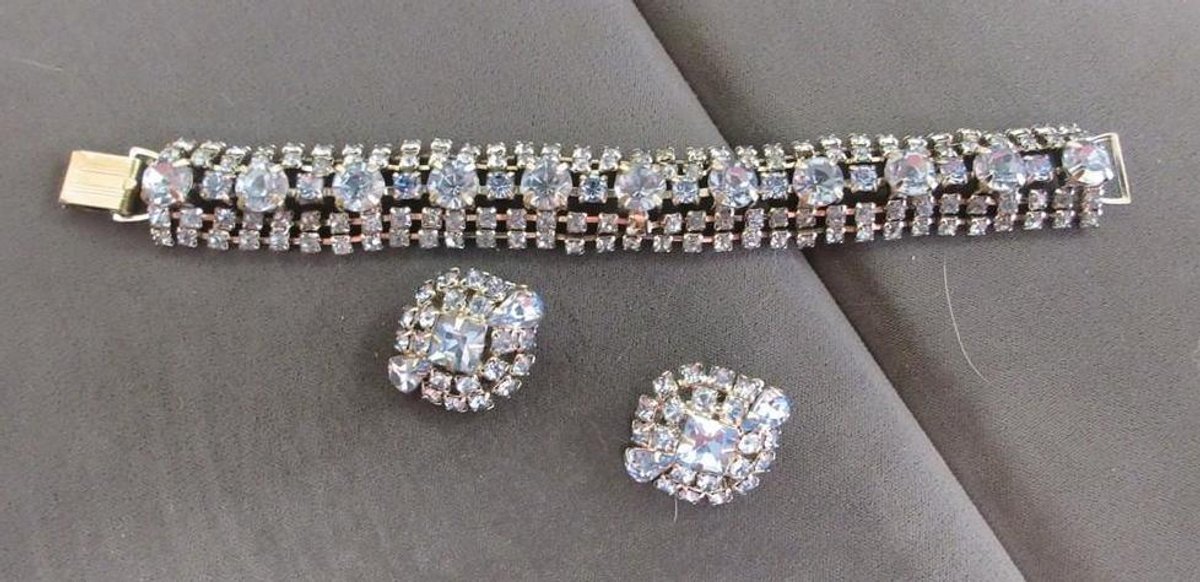 Vintage light blue rhinestone bracelet and clip-on earring set