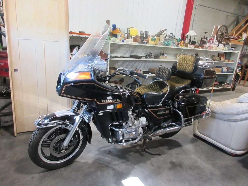 1982 Honda GL1100 Gold Wing motorcycle (currently non running)