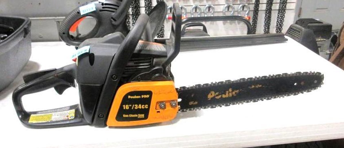 Poulan Pro gas chainsaw