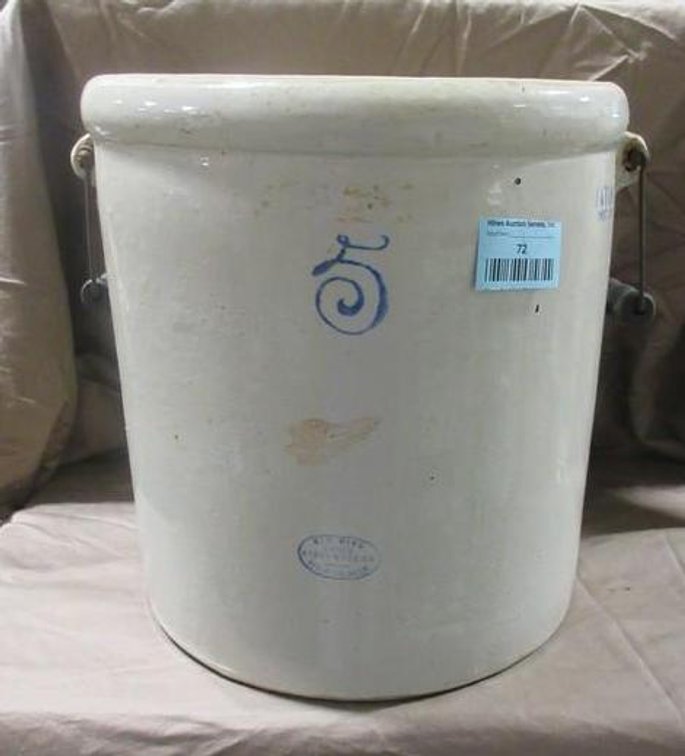 Red Wing Union Stoneware 5-gallon bail handle crock