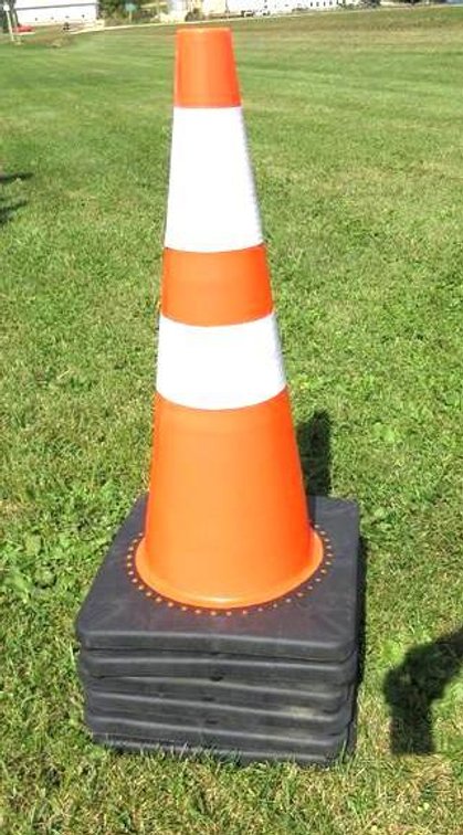 (6) Orange rubber safety cones