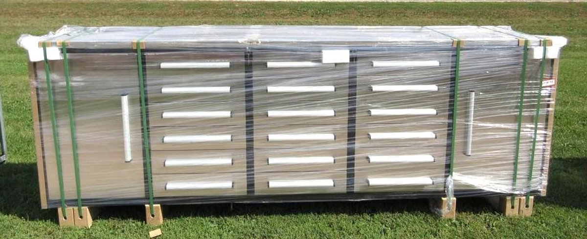 Chery Steelman 10 ft 18 drawers stainless steel workbench