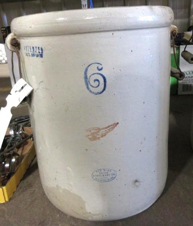 6 Gallon Red Wing Union Stoneware crock