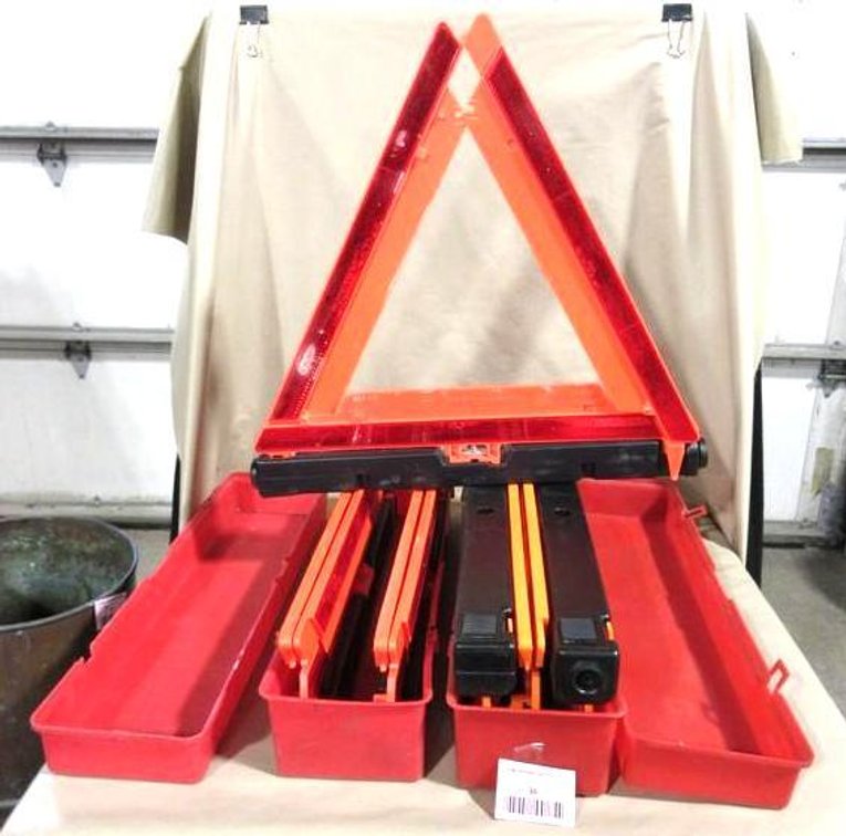 (2) Safety markers