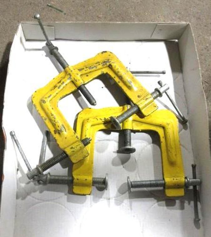 (2) 3-way screw clamps