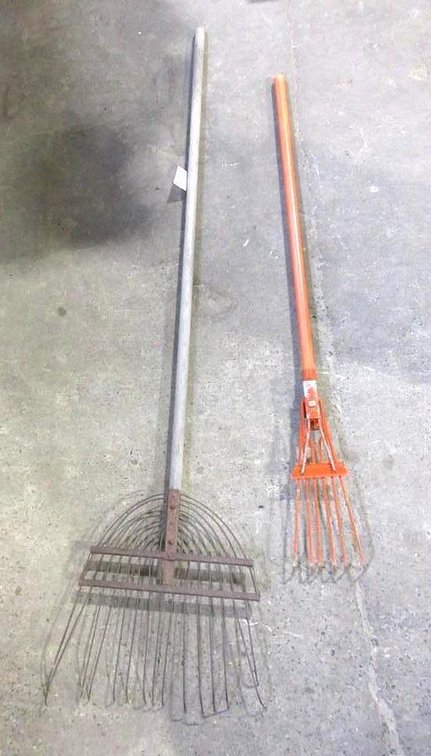 (2) Vintage metal lawn racks