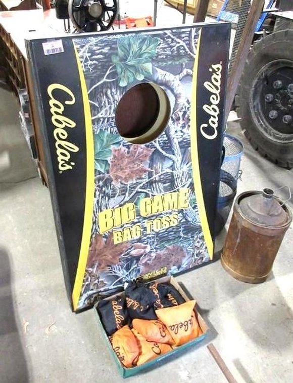 Cabela's Big Game bag toss game