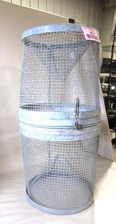 Vintage minnow bucket