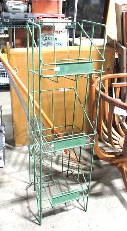 Metal display rack