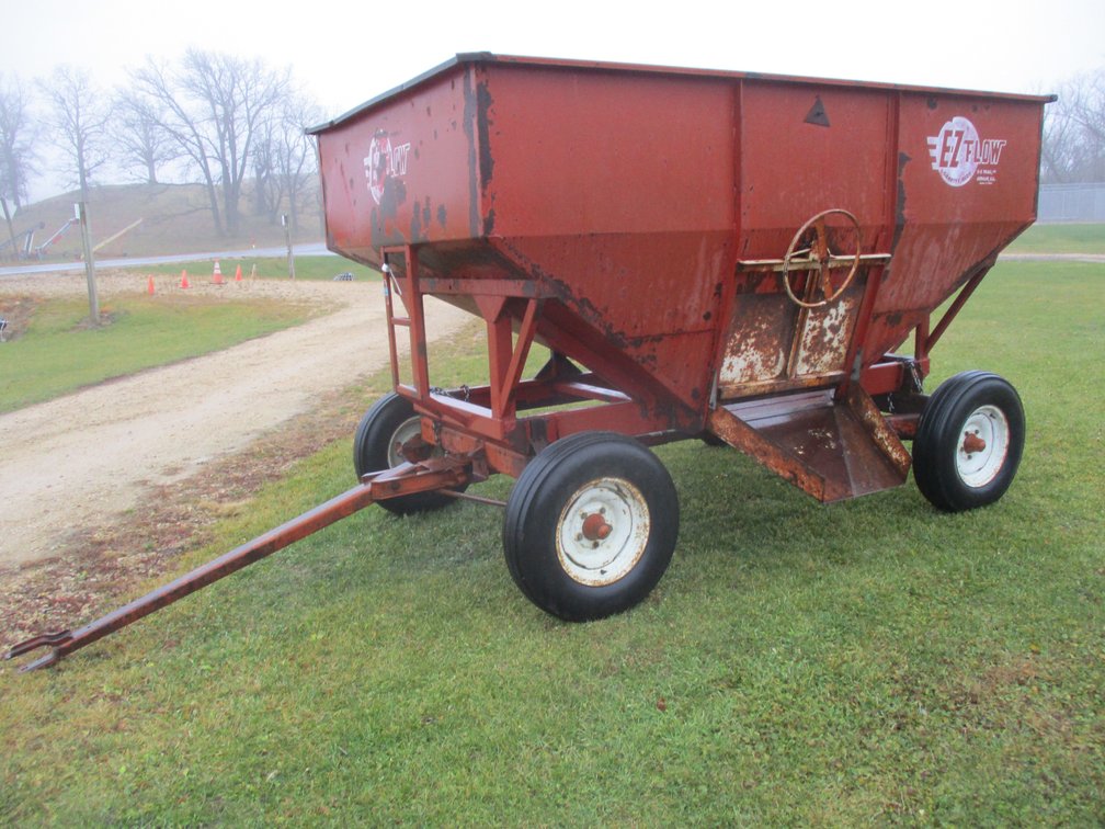 EZ Flow gravity wagon on running gear