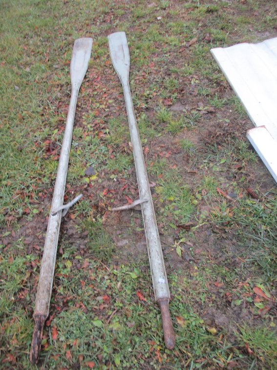 Pair of aluminum oars