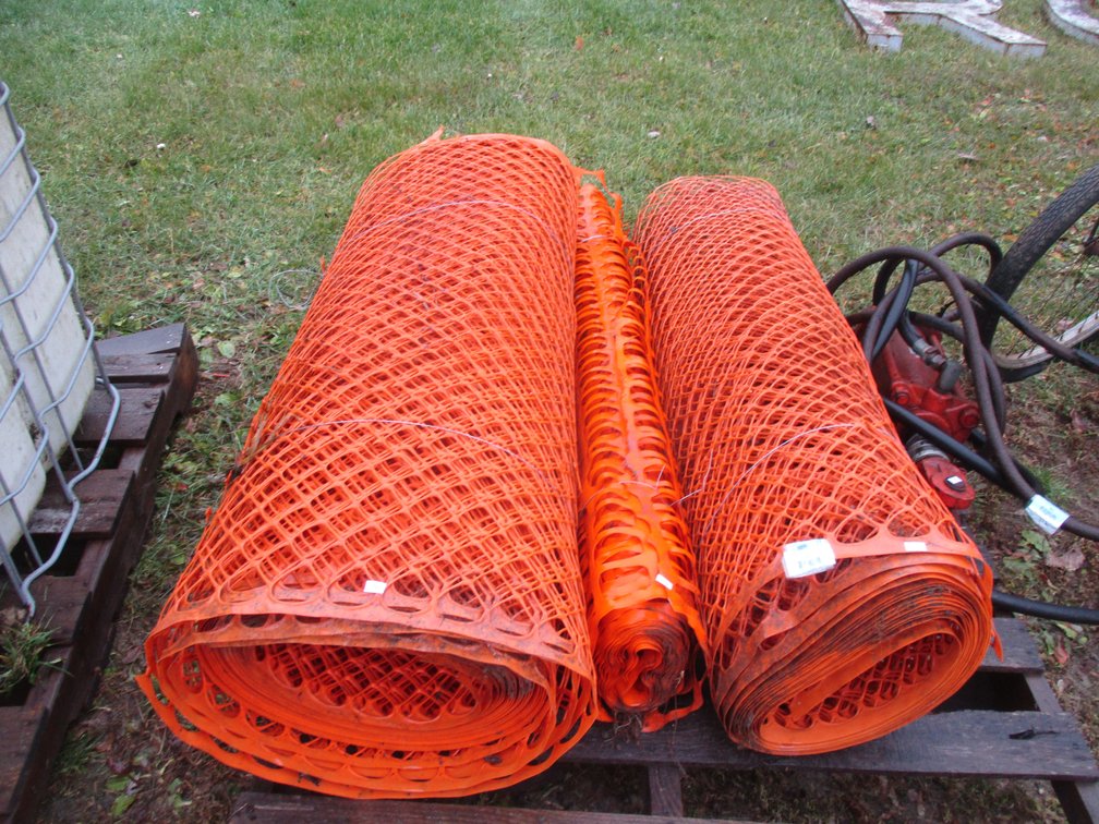 (3) Plastic snow fence pieces