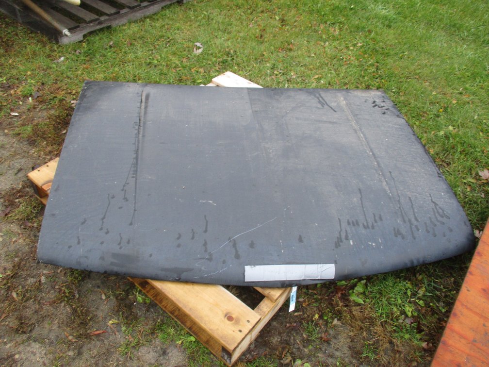 Truck hood
