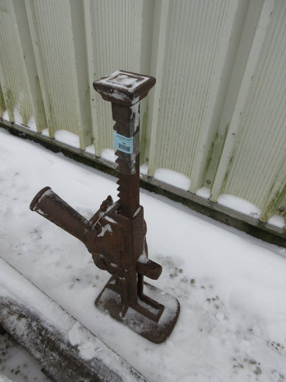 Antique implement jack
