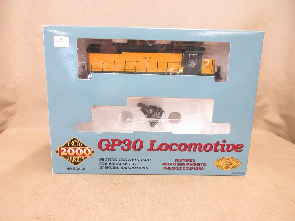 Proto 2000 Series GP30 locomotive C & NW #812 Phase II