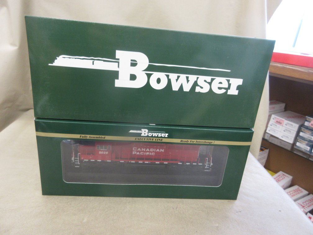 Bowser Executive Line SD30C-ECO Road #5026