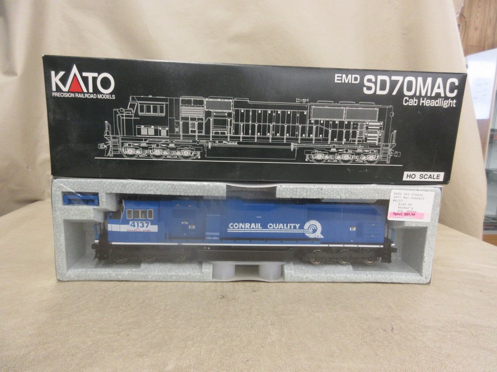 KATO EMD SD70MAC Cab Headlight Conrail #4137