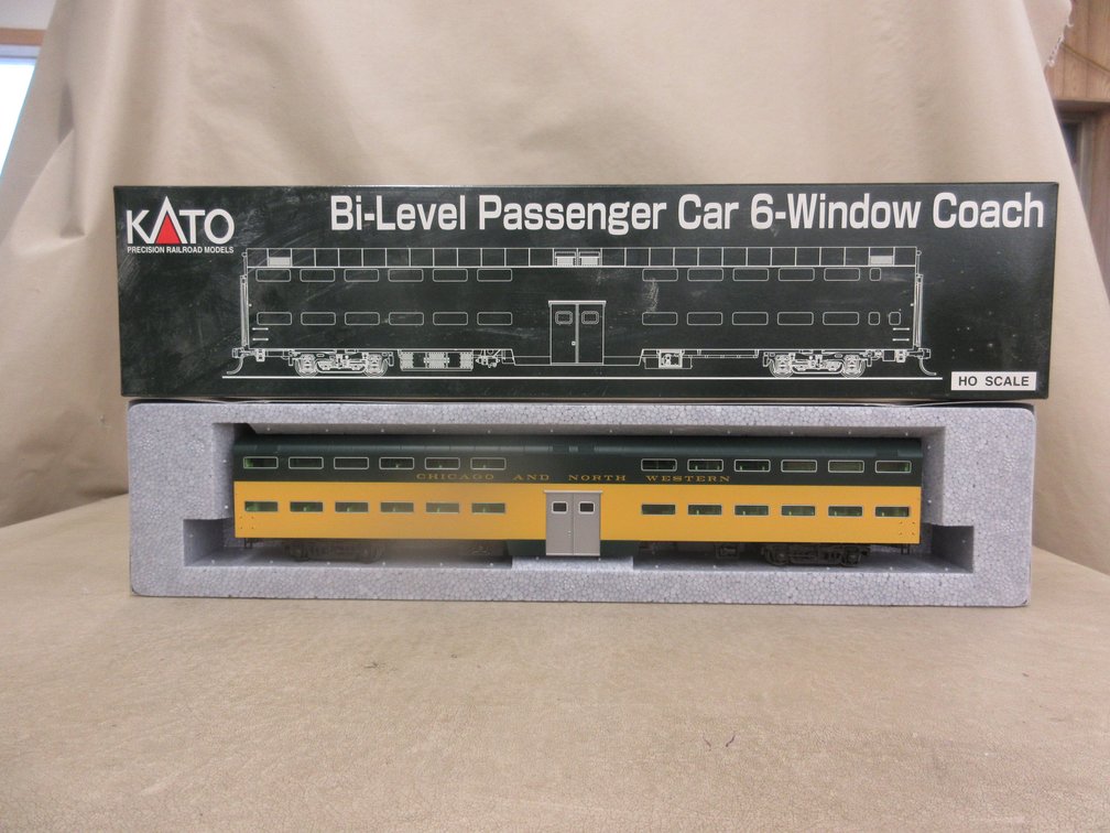 KATO Bi-Level Passenger Car 6-Window Coach C & NW