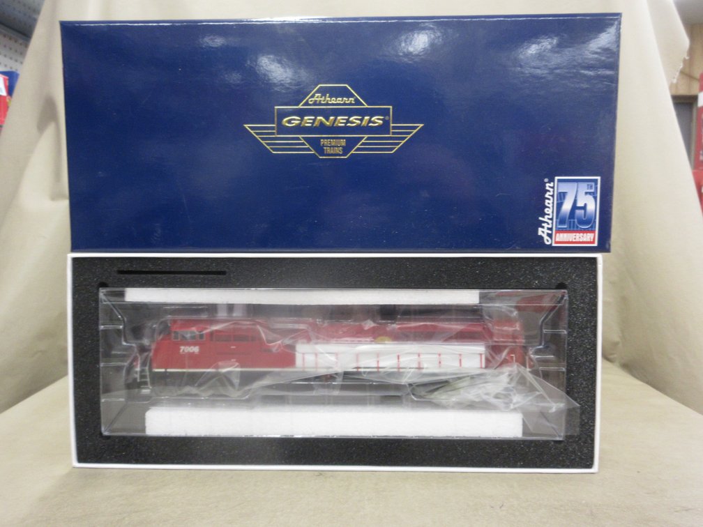 Genesis Canadian Pacific locomotive SD70AC #7006