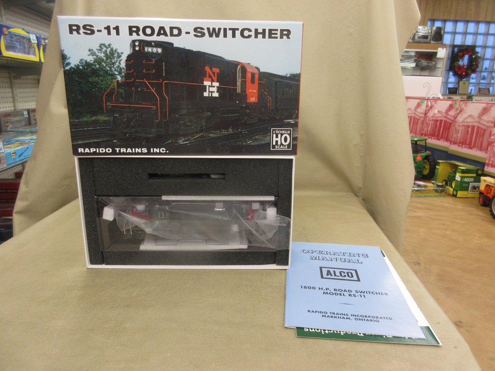 Rapido Trains Inc. ALCO RS-11-DC Southern Pacific Bloody Nose #2905