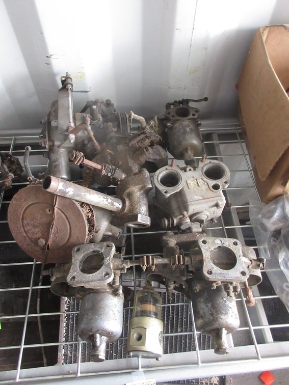 Group of auto parts
