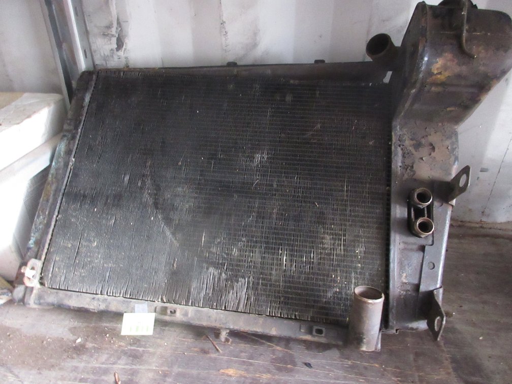 Auto radiator