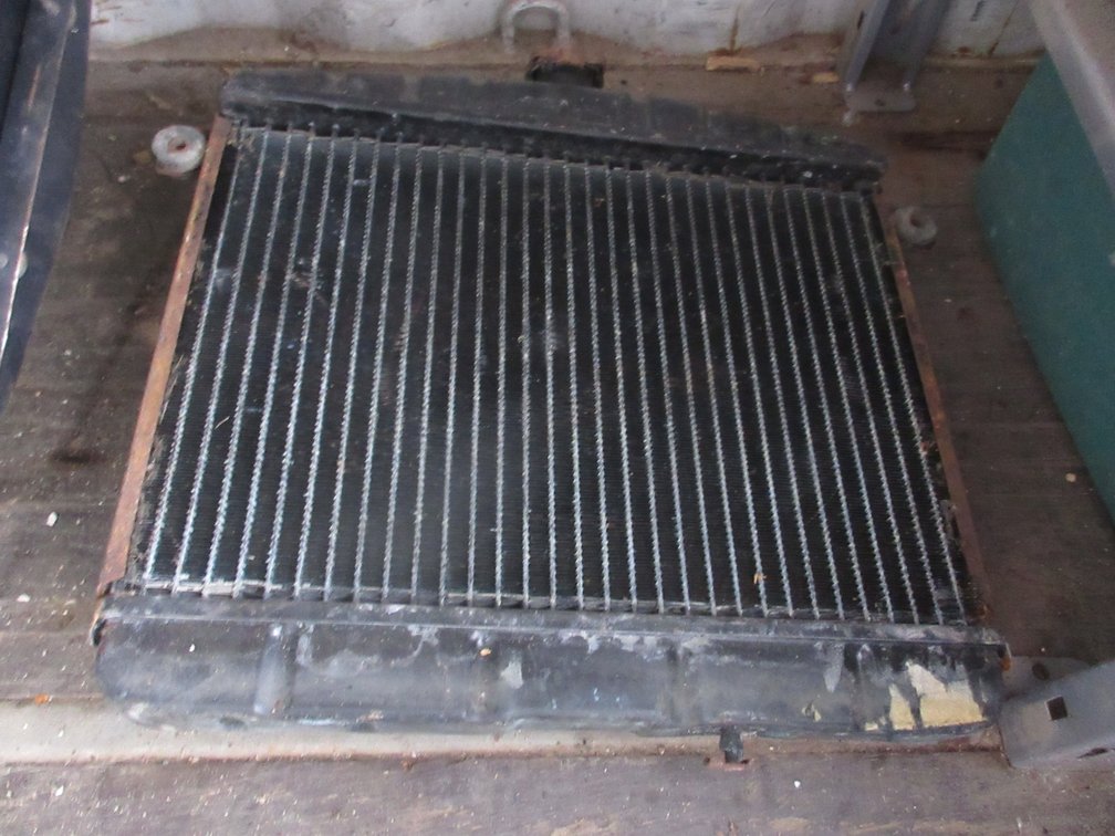 Auto radiator