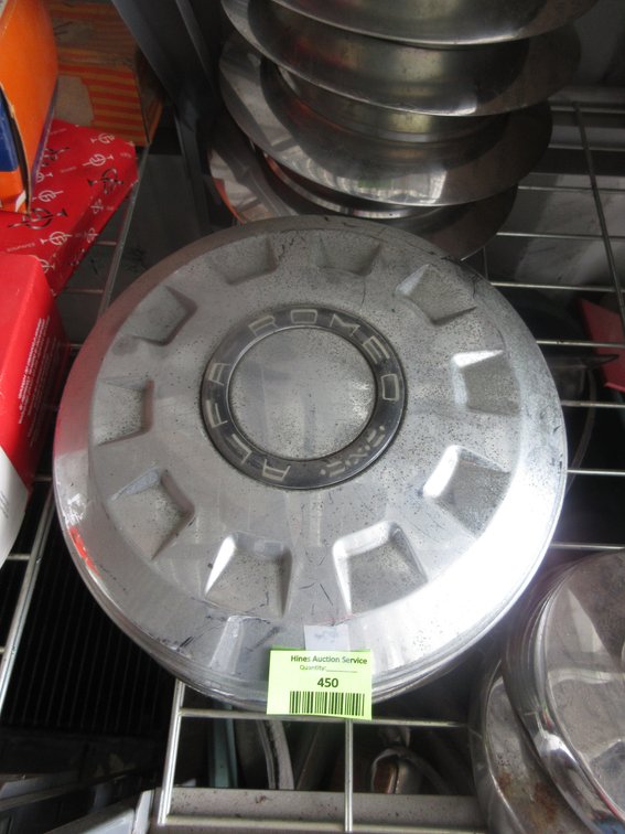 Set of (4) Alfa Romeo hub caps