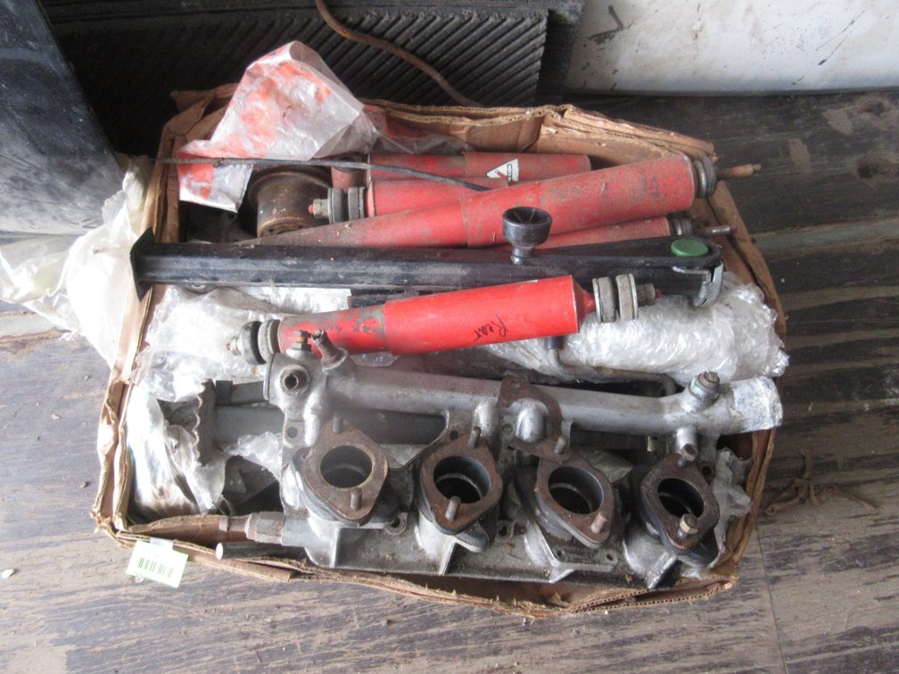 Group of auto parts