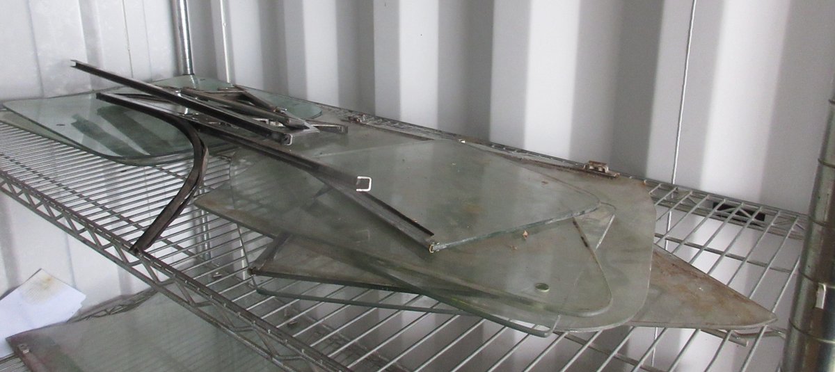 Group of auto glass