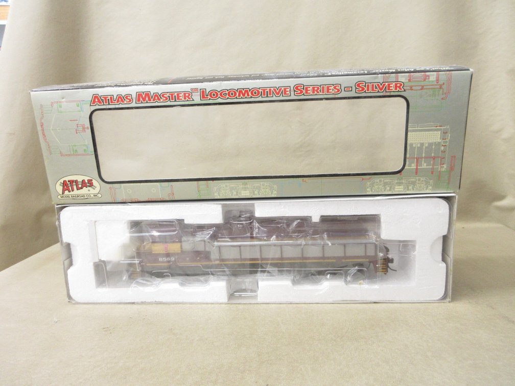 Atlas Master Silver Series Ho scale locomotive