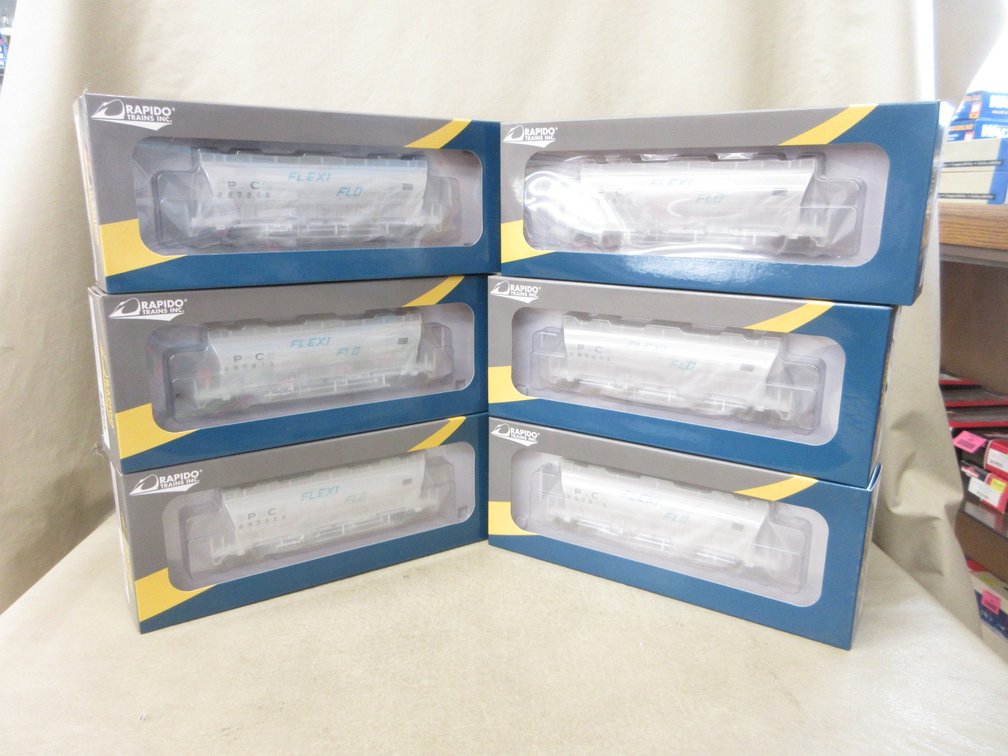 (6) Rapido Trains Inc HO scale train cars