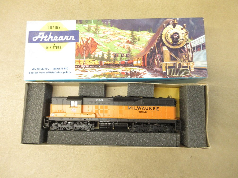 Athearn HO scale train locomotive