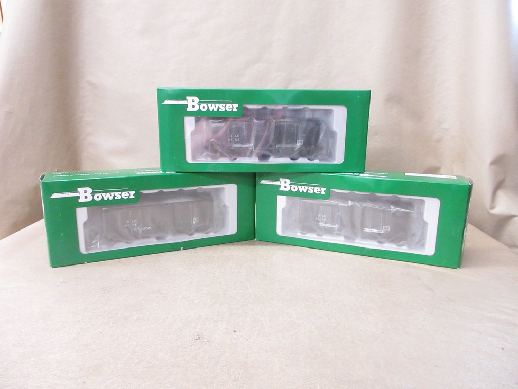(3) Bowser HO scale train car kits