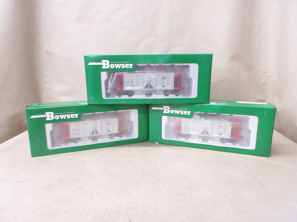 (3) Bowser HO scale train car kits