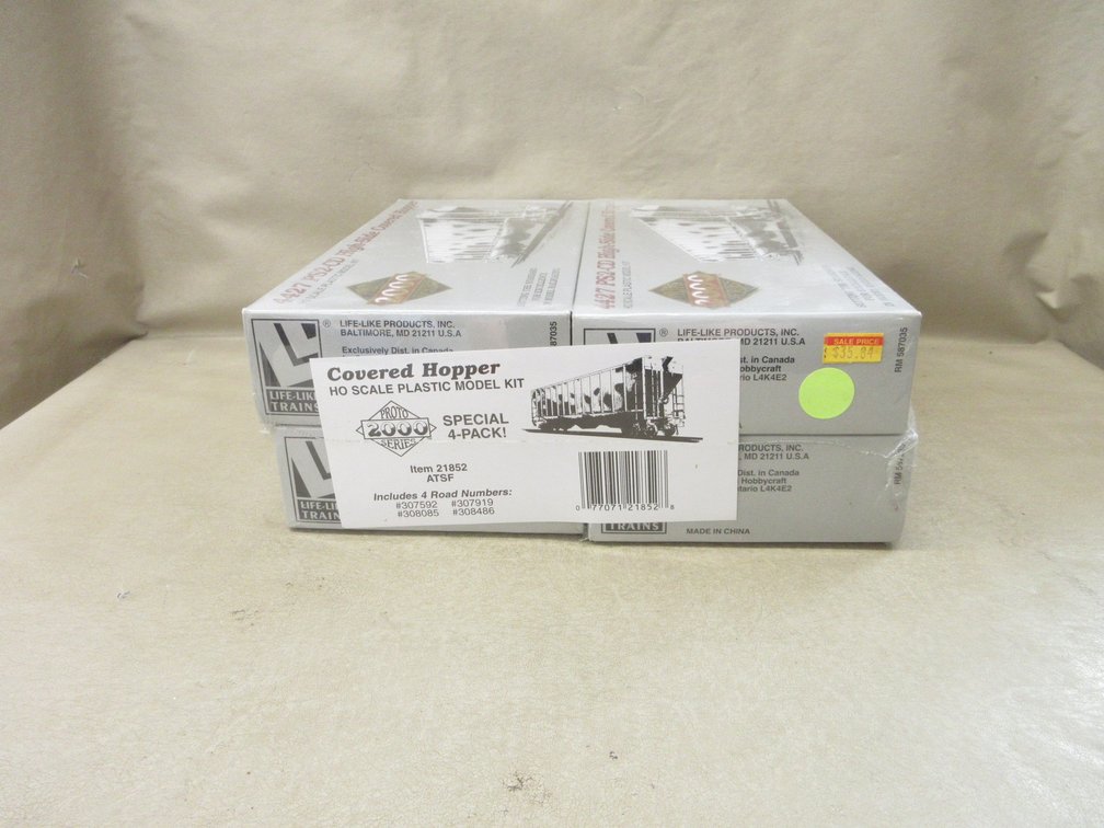 (4) Proto 2000 Series HO scale train car kits