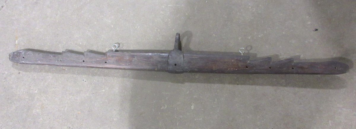 Antique wood leveling hanger