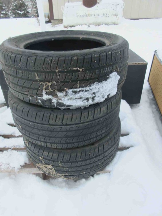Set of (3) tires