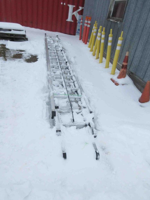 NEW Werner 60ft 3-section aluminum extension ladder