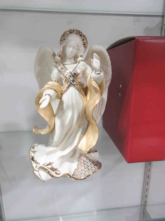 Lenox "First Blessing Angel of Peace" figurine