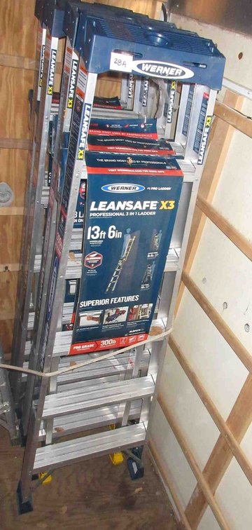 (1) NEW Werner Leansafe X3 professional 3-in-1 13'6" ladder