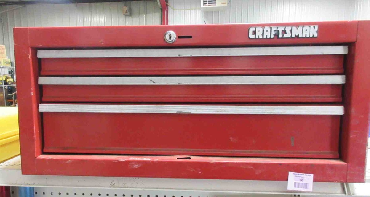 Craftsman 3-drawer intermediate chest