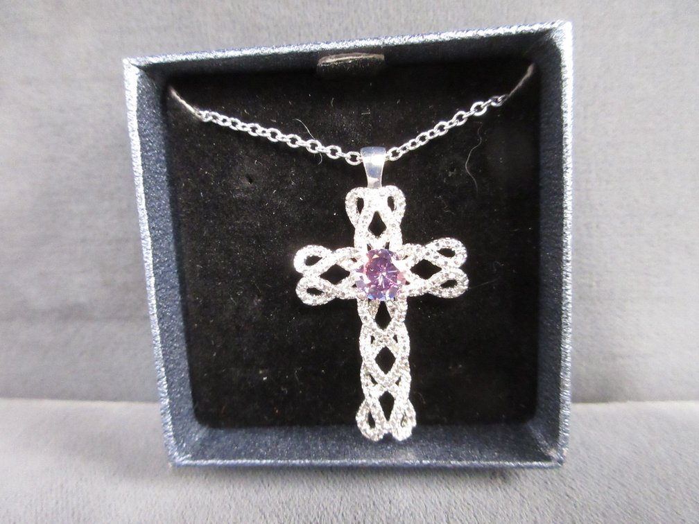 Unmarked Silvertone cross pendant with light purple stone