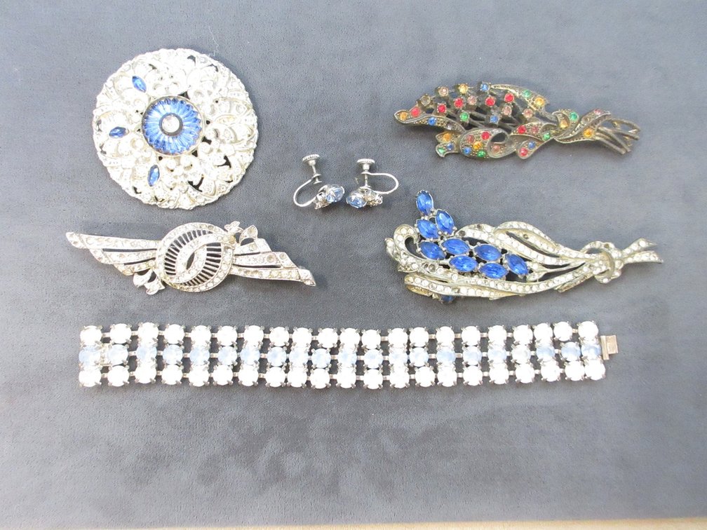 Vintage jewelry group