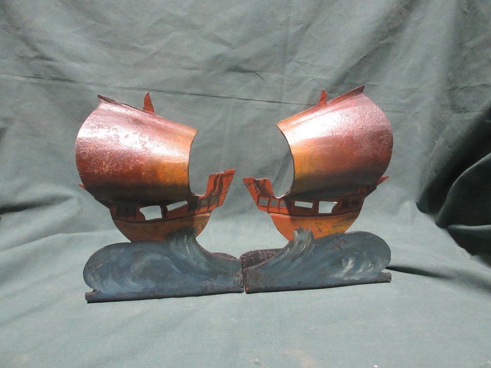 Pair of cat metal Sail boat bookends