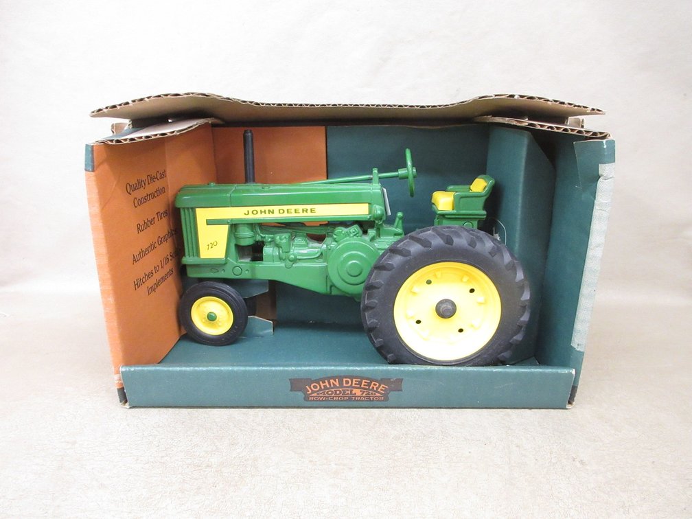 Ertl die cast John Deere 720 tractor